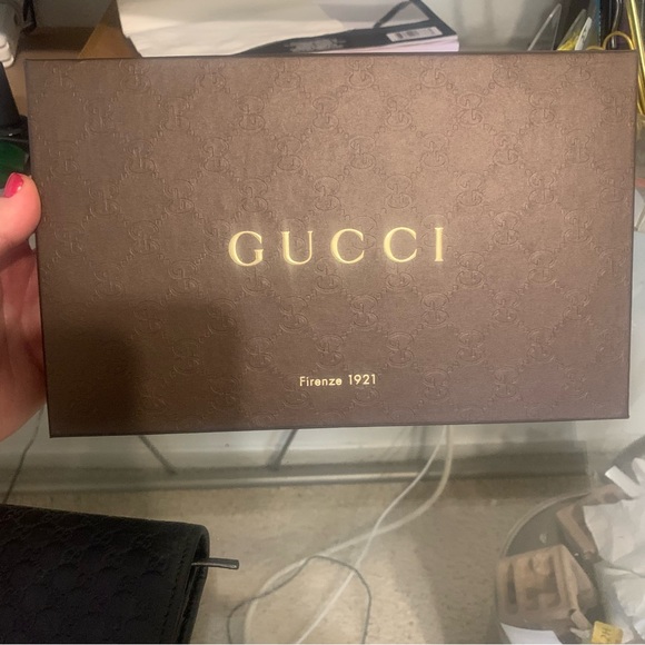 Authentic Gucci Microgussima Monogram Logo Soft Margaux Leather Trifold Wallet - Picture 12 of 15